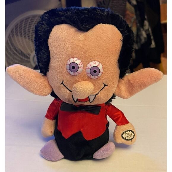 Dan Dee Wobbling Monsters Halloween Animated Dancing Plush Vampire Toy Sings Fe - Picture 4 of 12